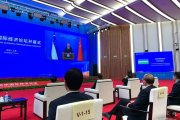 Президент Узбекистана выступил на открытии китайской выставки импортных товаров